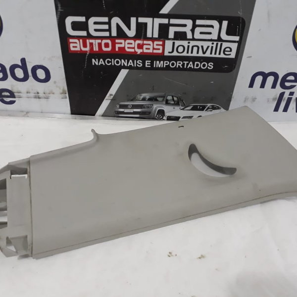 Acabamento Traseiro Esquerdo Cinto Volkswagen Amarok 2010