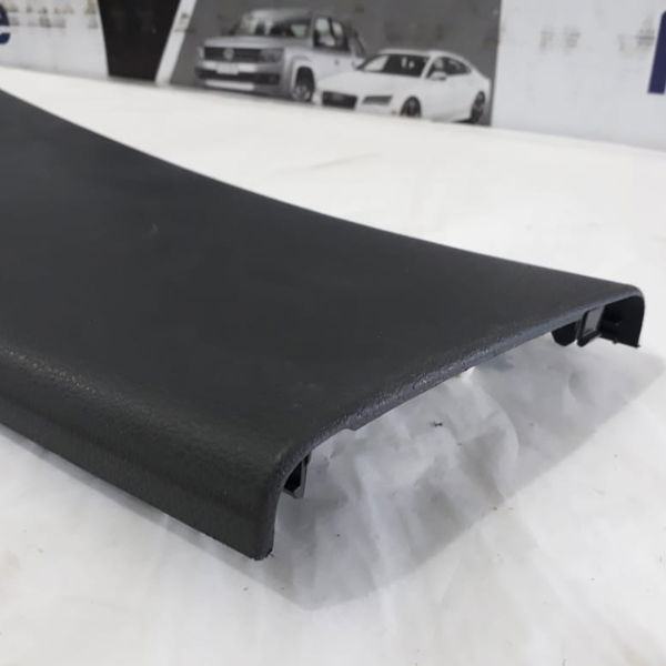 Acabamento Coluna Dianteira Esquerda Volkswagen Amarok 2010