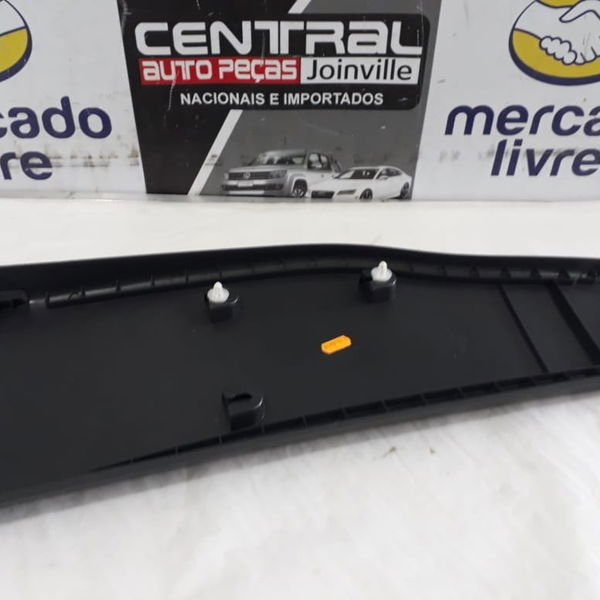 Acabamento Coluna Dianteira Esquerda Volkswagen Amarok 2010