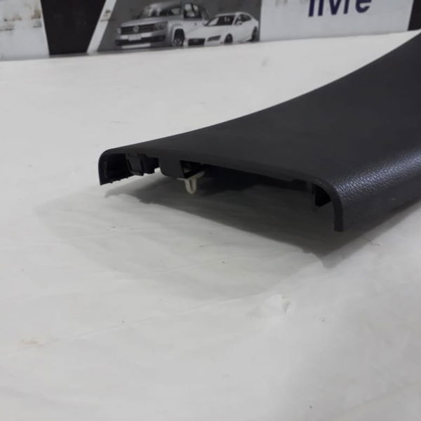 Acabamento Coluna Dianteira Direita Volkswagen Amarok 2010