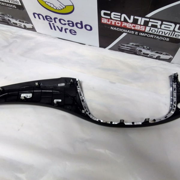 Acabamento Moldura Painel Gm Tracker Ltz 2018
