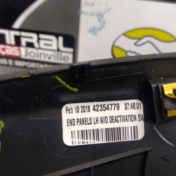 Acabamento Painel Lado Esquerdo Gm Tracker Ltz Turbo 2018