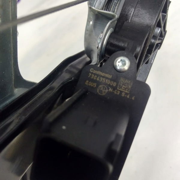 Maquina Vidro Dianteira Direita Gm Tracker Ltz 2018