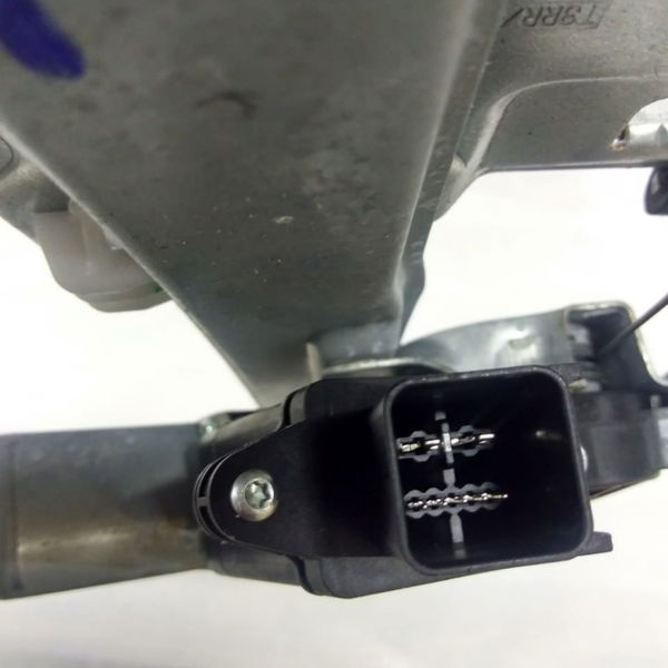 Máquina Vidro Traseira Direita Tracker Ltz 2018