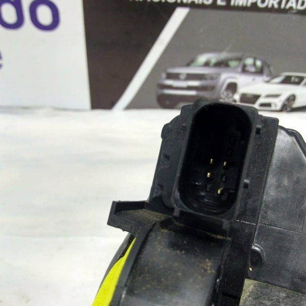 Fechadura Porta Traseira Esquerda Tracker Ltz 2018