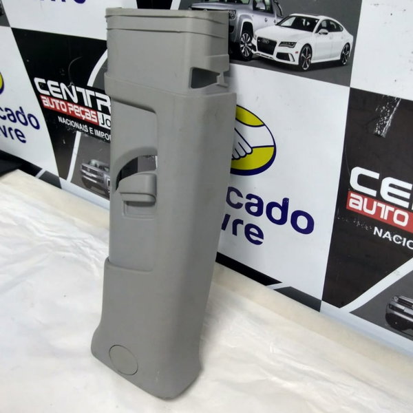 Acabamento Coluna Cinto Lado Esquerdo Gm Tracker Ltz 2018