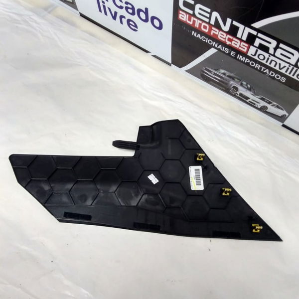 Acabamento Console Lado Direito Gm Tracker Ltz 1.4 2018