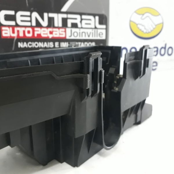 Suporte Caixa Fusível Gm Captiva 2010 4 Cilindros Detalhe