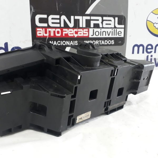 Suporte Caixa Fusível Gm Captiva 2010 4 Cilindros Detalhe