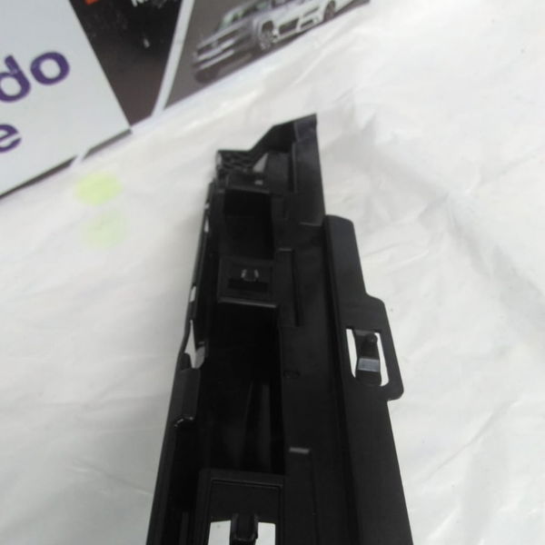 Suporte Spoiler Direito Bmw 320i 2014 2015 51777256920 Detal