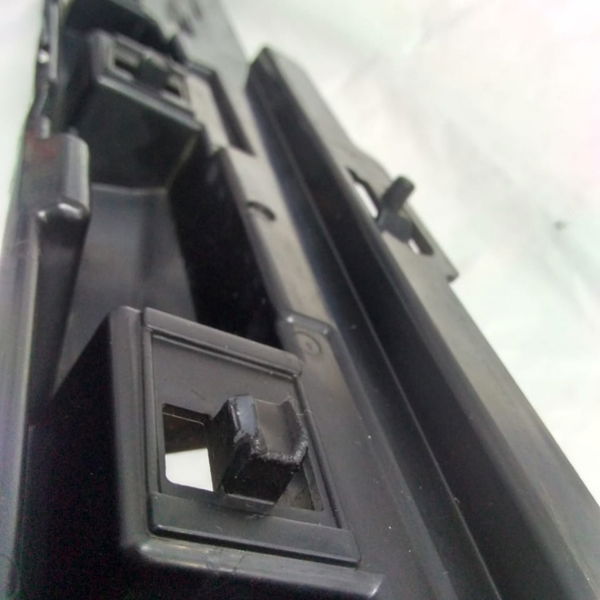 Suporte Spoiler Direito Bmw 320i 2014 2015 51777256920 Detal