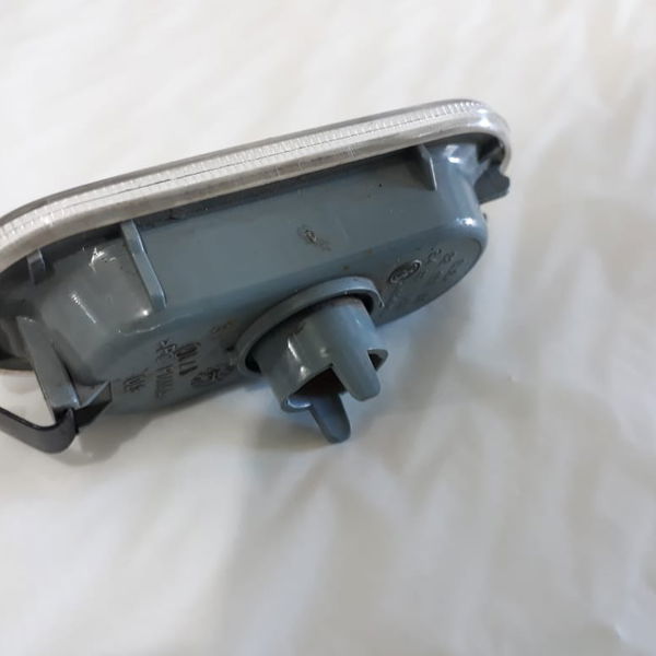 Pisca Paralama Dianteiro Volkswagen Amarok 2011