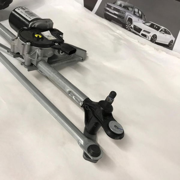 Galhada Motor Limpador Parabrisa Bmw 316i 320i 2018