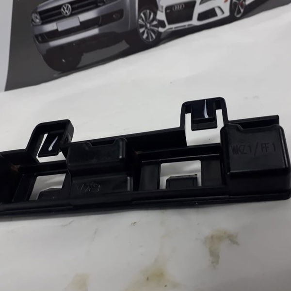 Guia Paralama Esquerdo Bmw 320i 2018