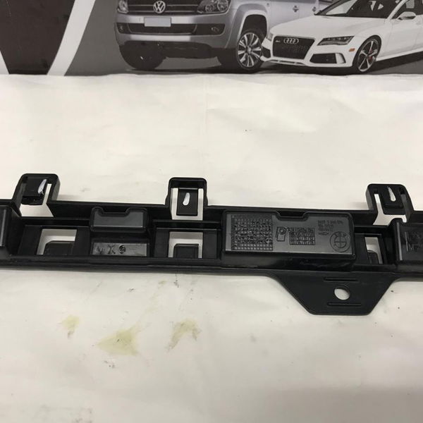 Guia Paralama Direito Bmw 320i 2018