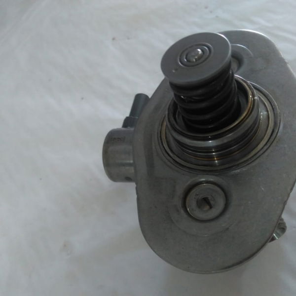 Bomba Alta Pressão Bmw 320i 2018 0261520382