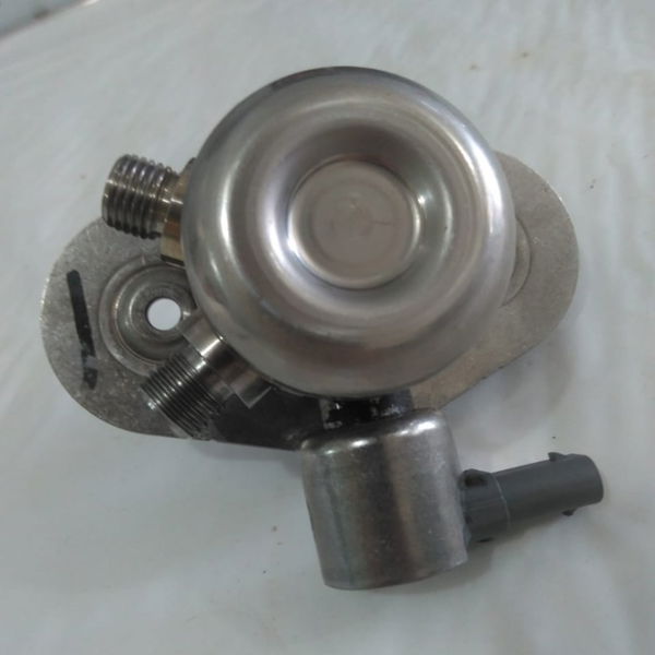 Bomba Alta Pressão Bmw 320i 2018 0261520382