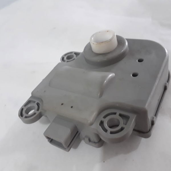 Atuador Caixa Ar Gm Tracker 2015 Cod 000140161a