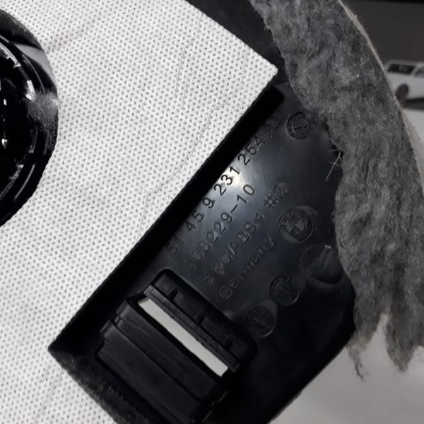 Acabamento Inferior Esquerdo Painel Bmw 320i 2018