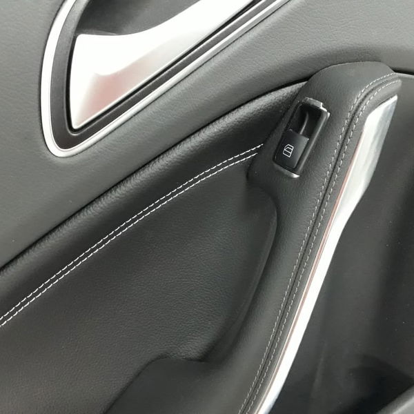 Forro Porta Traseira Esquerda Mercedes Cla200 2018