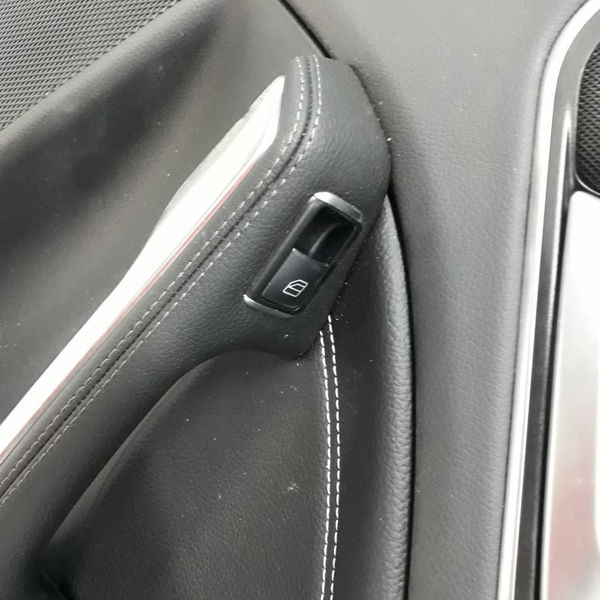 Forro Porta Traseira Direita Mercedes Cla200 2018