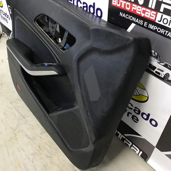Forro De Porta Dianteiro Esquerdo Mercedes Cla 200 2018