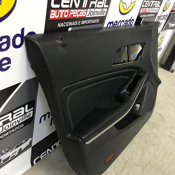 Forro De Porta Dianteiro Esquerdo Mercedes Cla 200 2018