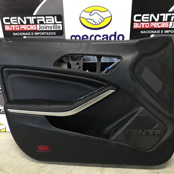Forro De Porta Dianteiro Esquerdo Mercedes Cla 200 2018