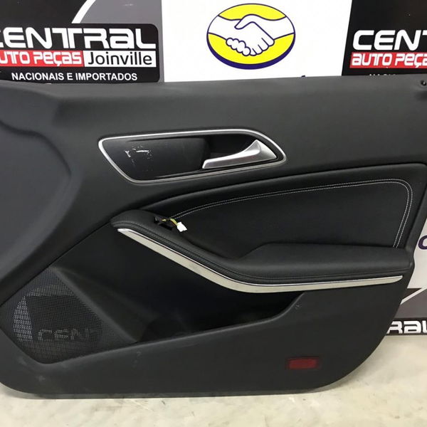 Forro De Porta Dianteiro Direito Mercedes Cla 200 2018