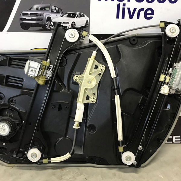 Maquina Vidro Dianteira Esquerda Mercedes Benz Cla 200 2018