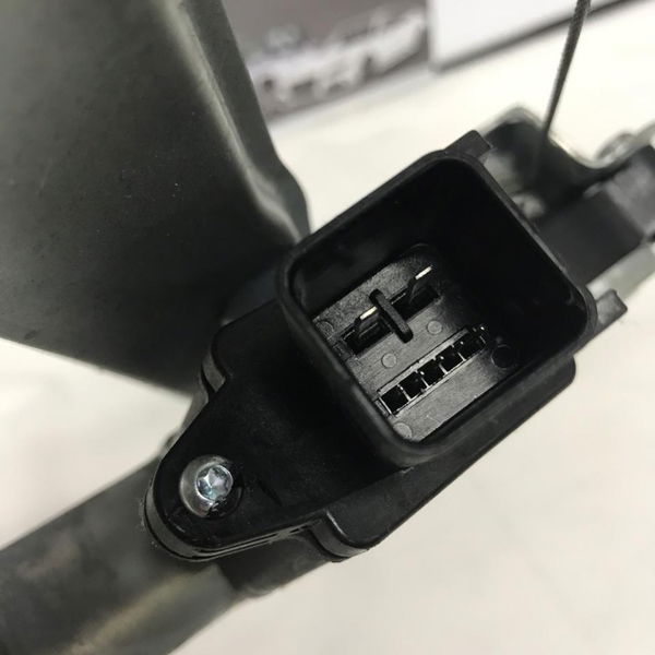 Máquina Vidro Traseira Direita Gm Tracker 2014 A 2016