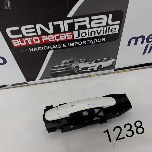 Maçaneta Dianteira Direita Vw Jetta 2011 2012