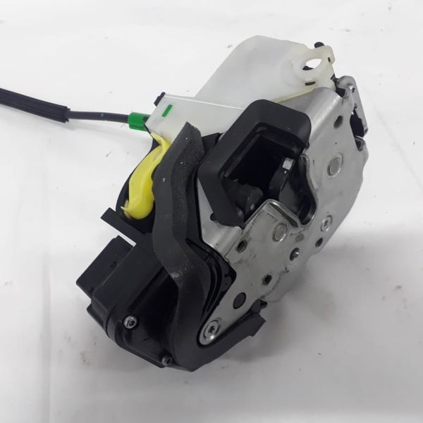 Fechadura Porta Dianteira Esquerda Gm Tracker 2016
