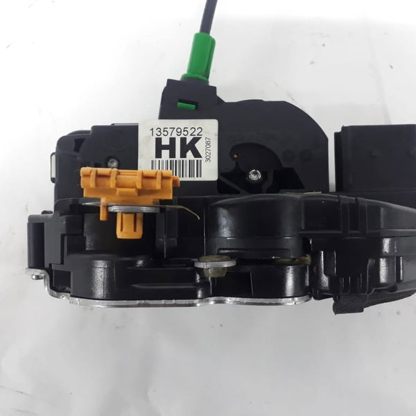 Fechadura Porta Dianteira Esquerda Gm Tracker 2016