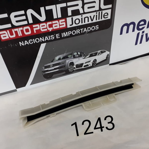 Guia Vidro Porta Traseira Esquerda Fiat Toro 2019