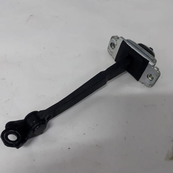 Limitador Porta Dianteira Esquerda Gm Captiva 2014