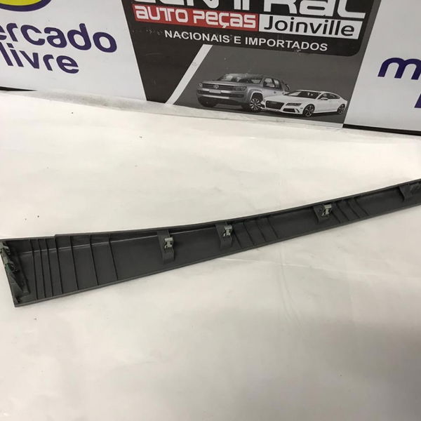 Moldura Superior Painel Lado Direito Renault Fluence 2016