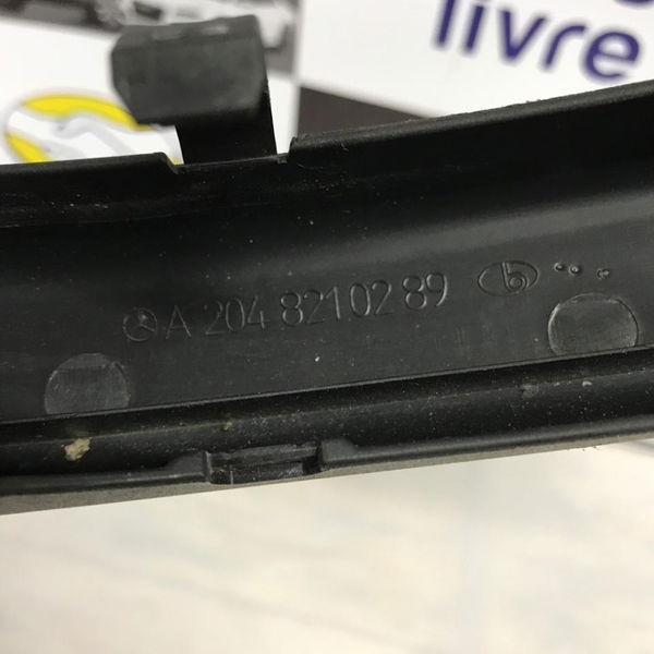 Acabamento Dobradiça Tampa Traseira Mercedes C180 2014 - L.d
