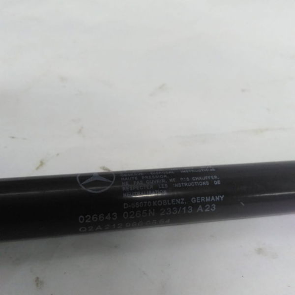 Amortecedor Da Tampa Traseira Mercedes C180 2014 Original