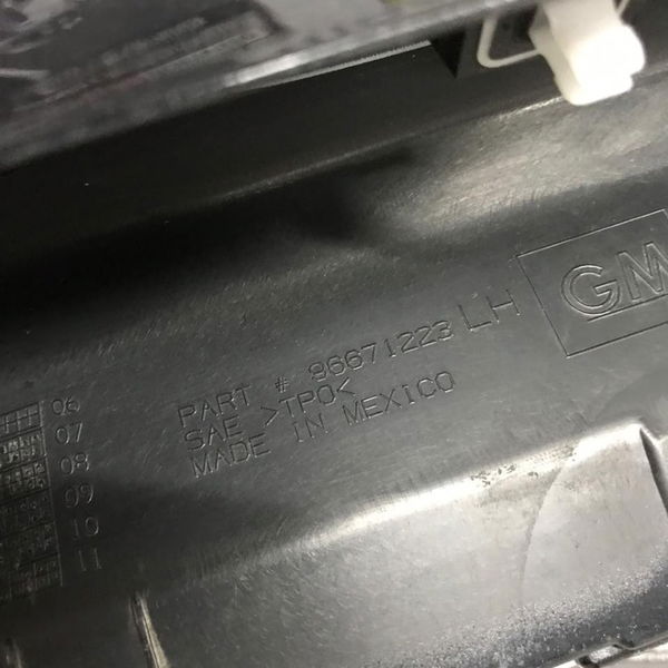 Spoiler Lateral Esquerdo Gm Captiva Sport 2013 Detalhe