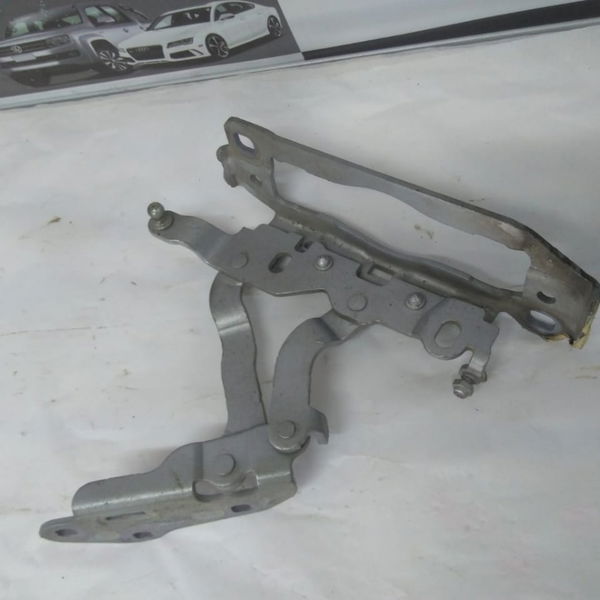 Dobradiça Capo Lado Direito Mercedes C180 2012 2013 2014