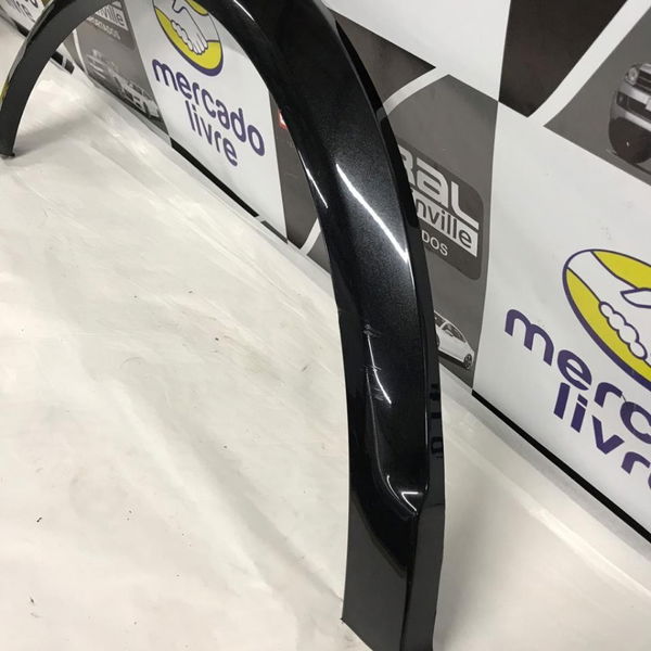 Aplique Paralama Traseiro Direito Gm Captiva 2013 Detalhe