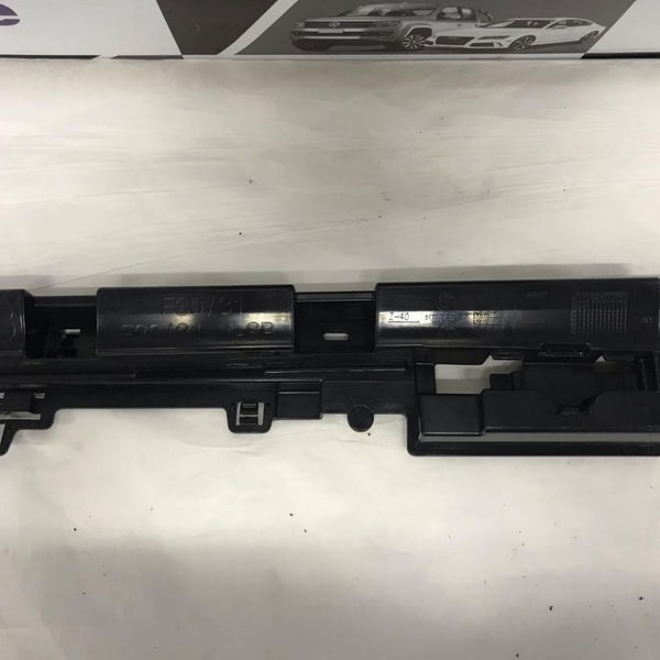 Suporte Spoiler Esquerdo L3 Bmw 320i 2015