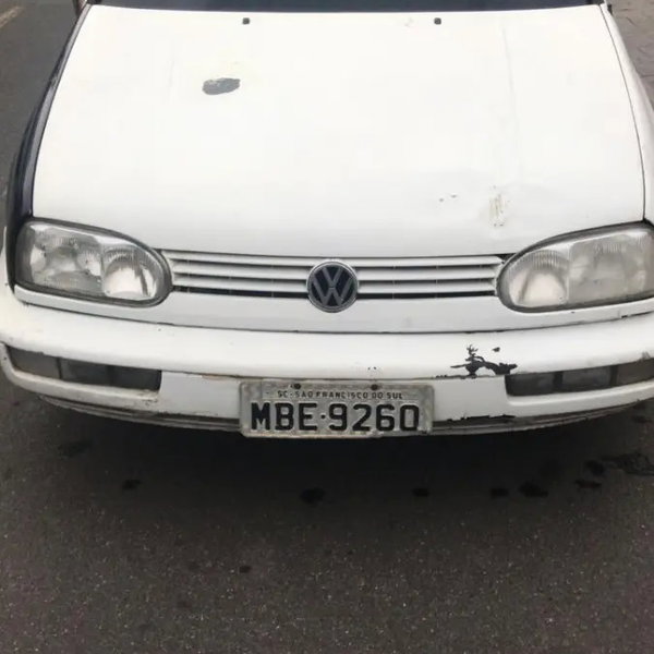 Sucata Vw Golf  1995 Só Retirada De Peça