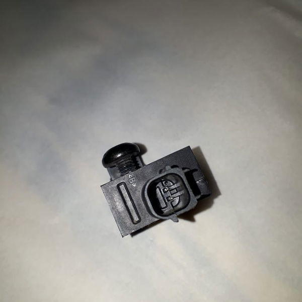 Sensor Impacto Dianteiro Gm Captiva 2013 Cod 13502577
