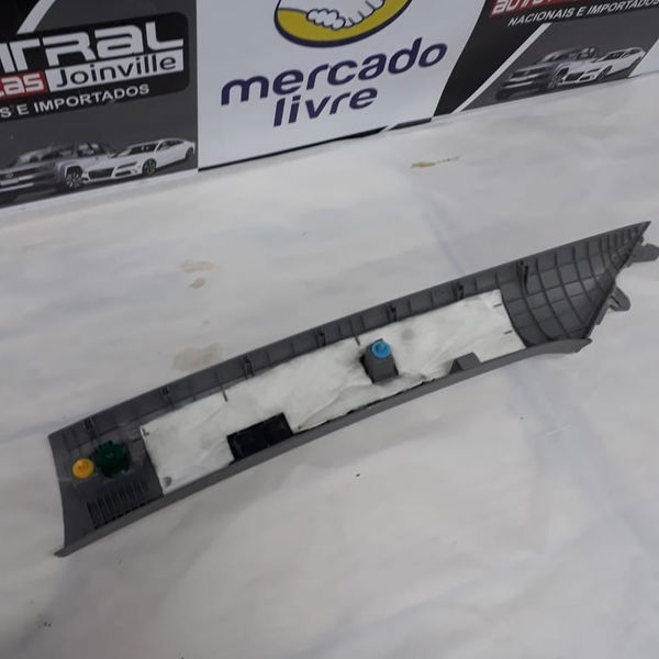 Acabamento Direito Coluna Parabrisa Hyundai Veloster 2013