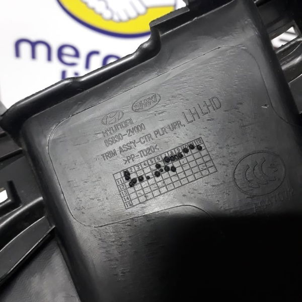 Moldura Coluna Cinto Esquerdo Hyundai Veloster 2013