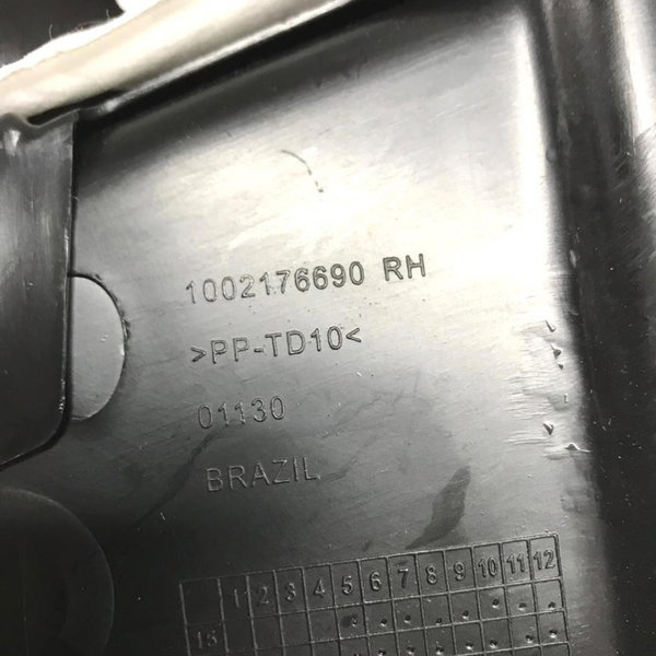 Acabamento Lateral Cinto Traseiro Direito Toro 1.8 2018 2019