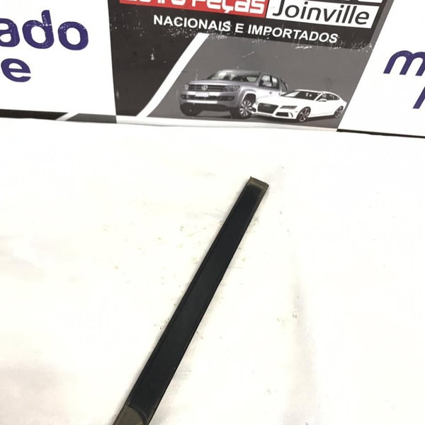 Aplique Friso Esquerdo Curto Teto Gm Captiva 2012 2013 2014 