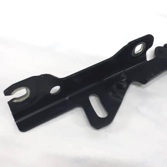 Dobradiça Braço Direito Capo Dianteiro Bmw 320i F30 2013 2014 2015 2016